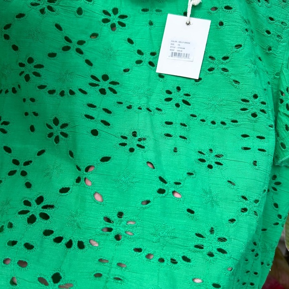 Green Ruffled Flutter Sleeve Blouse - Picture 3 of 6